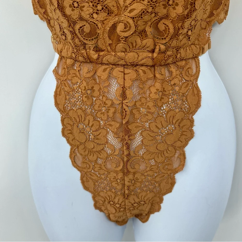 We are Hah Cut to the Chase Lace Bodysuit Brown Sugar Medium New with Tags